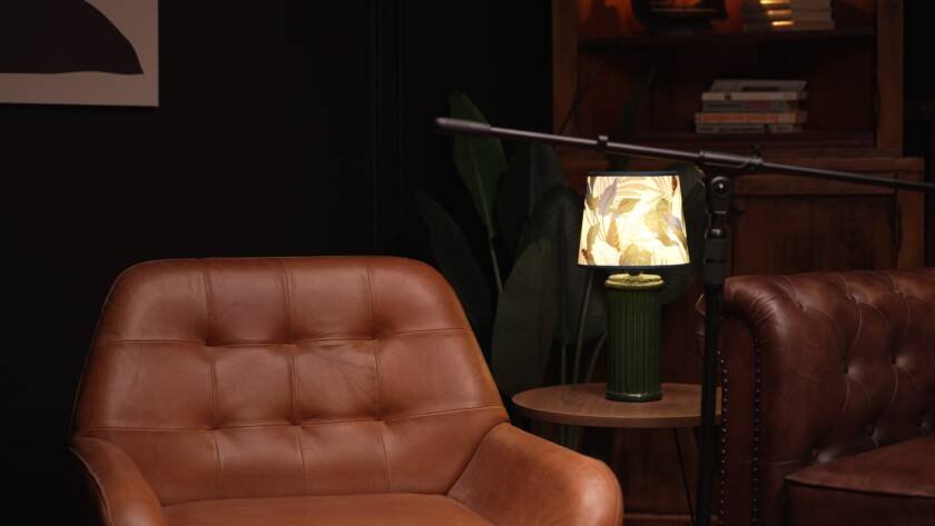 Closeup-Peaky-Blinders-min